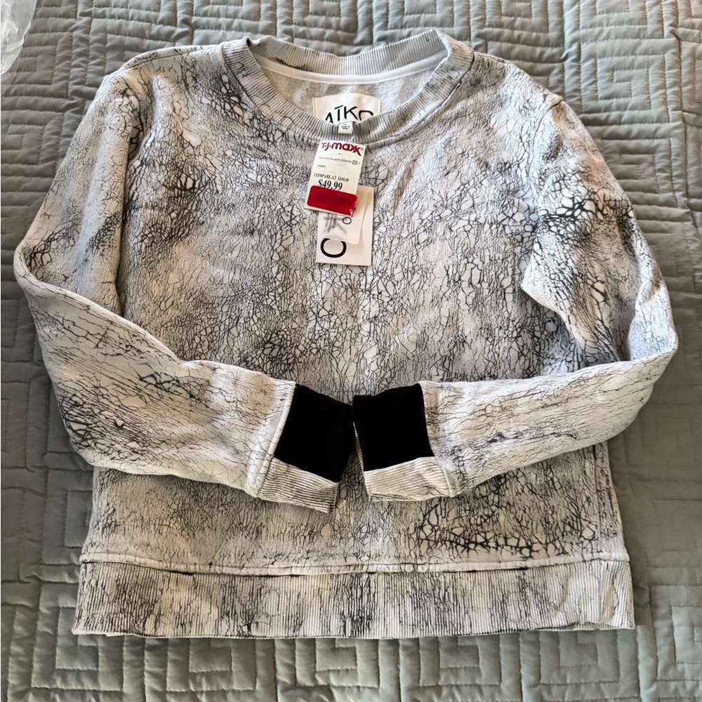 Aiko Monochrome Textured Knit